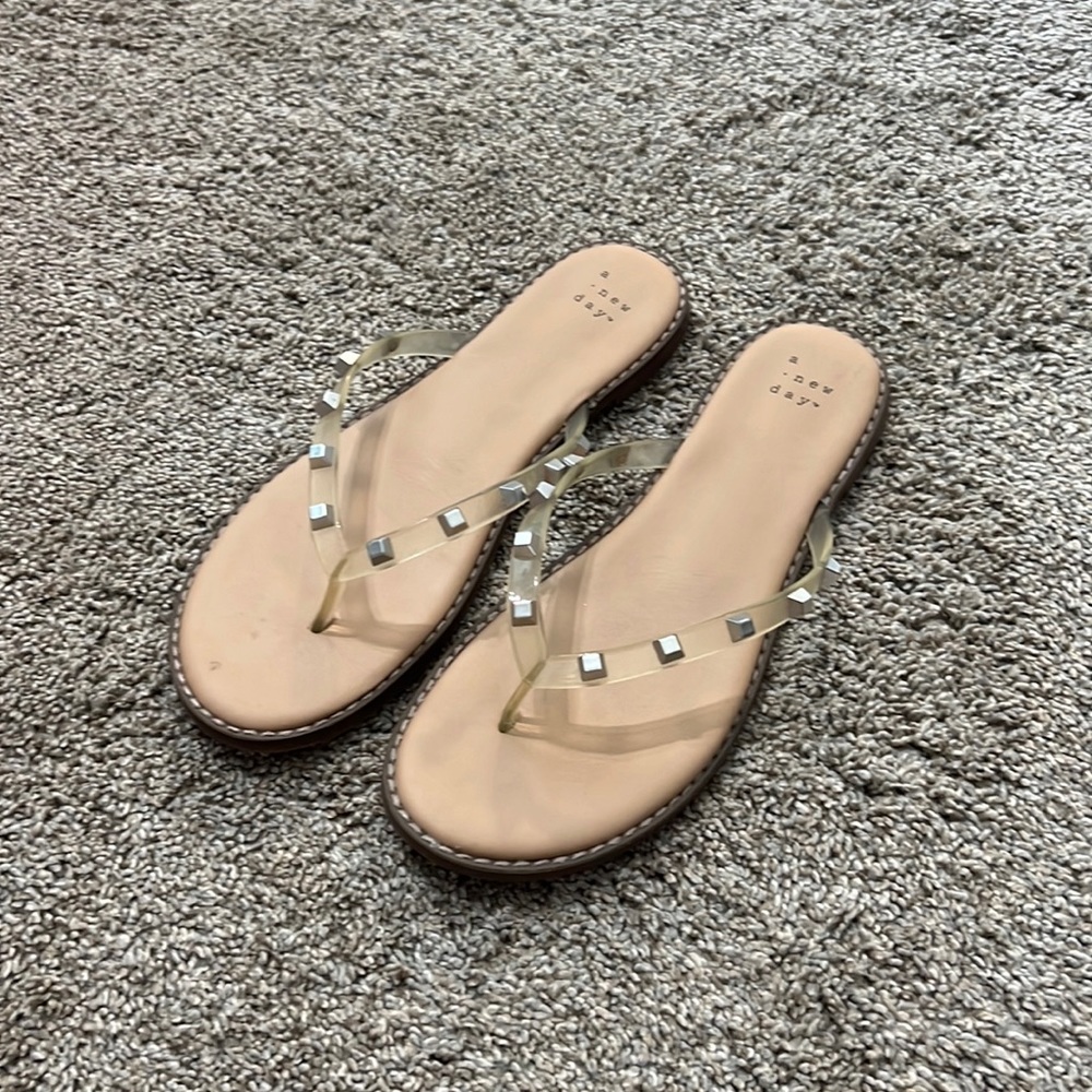 target brand flip flops! size 7